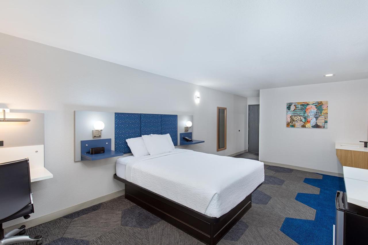 Microtel Inn & Suites By Wyndham Manchester - Newly Renovated Exterior photo